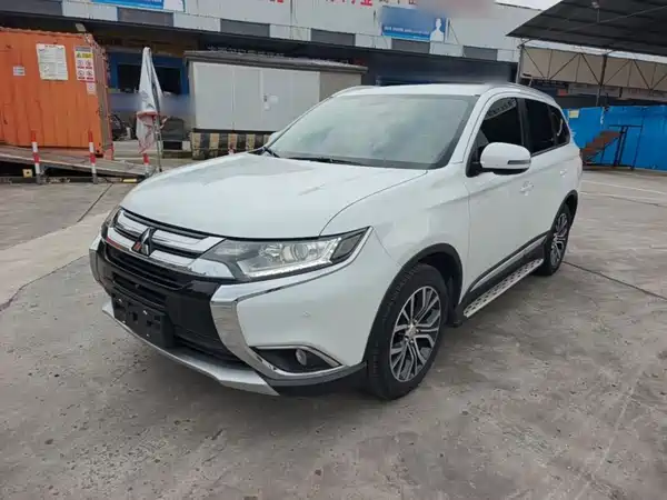 Mitsubishi Outlander 2018