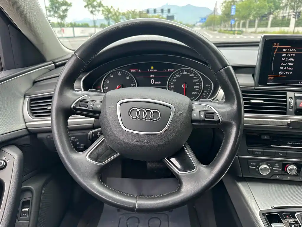 Audi A6L 2016 — фото 15