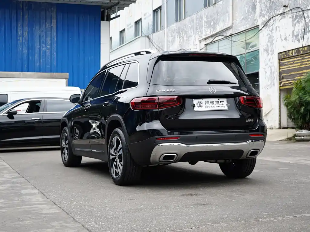 Mercedes-Benz GLB 2023 — фото 13