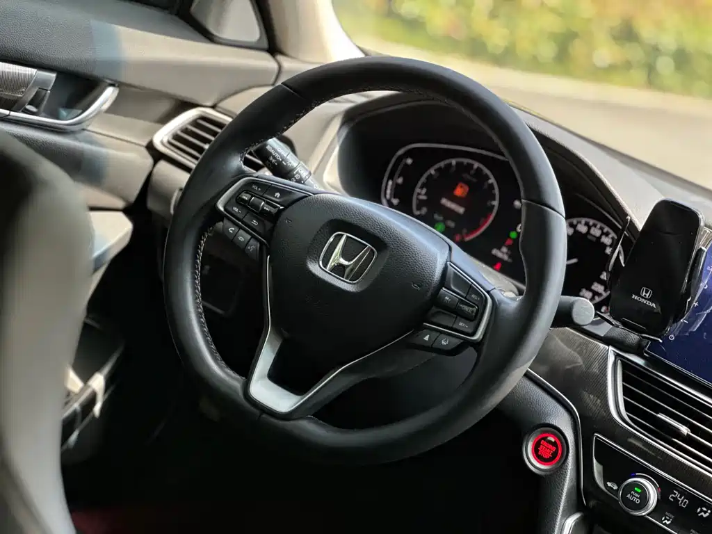 Honda Accord 2023 — фото 13