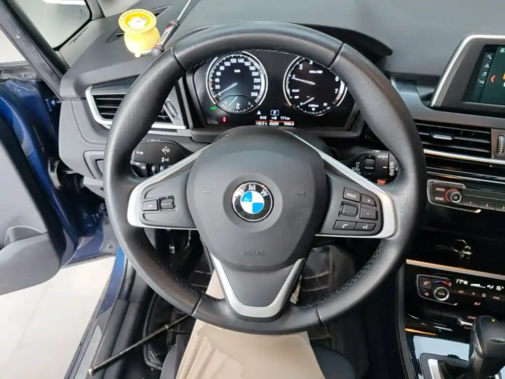 BMW 2 Series Station Wagon 2019 — фото 11