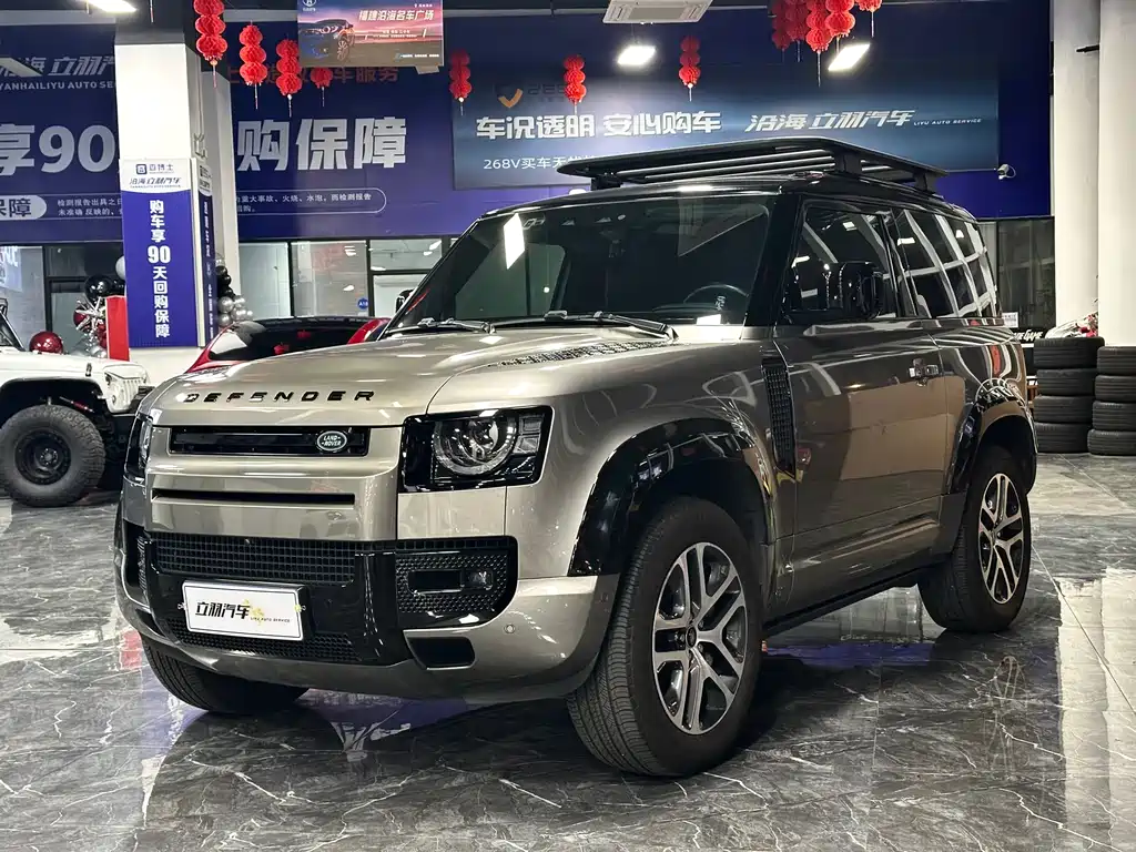 Land Rover Defender 2023 — фото 1
