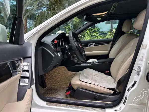 Mercedes-Benz C-Class 2013