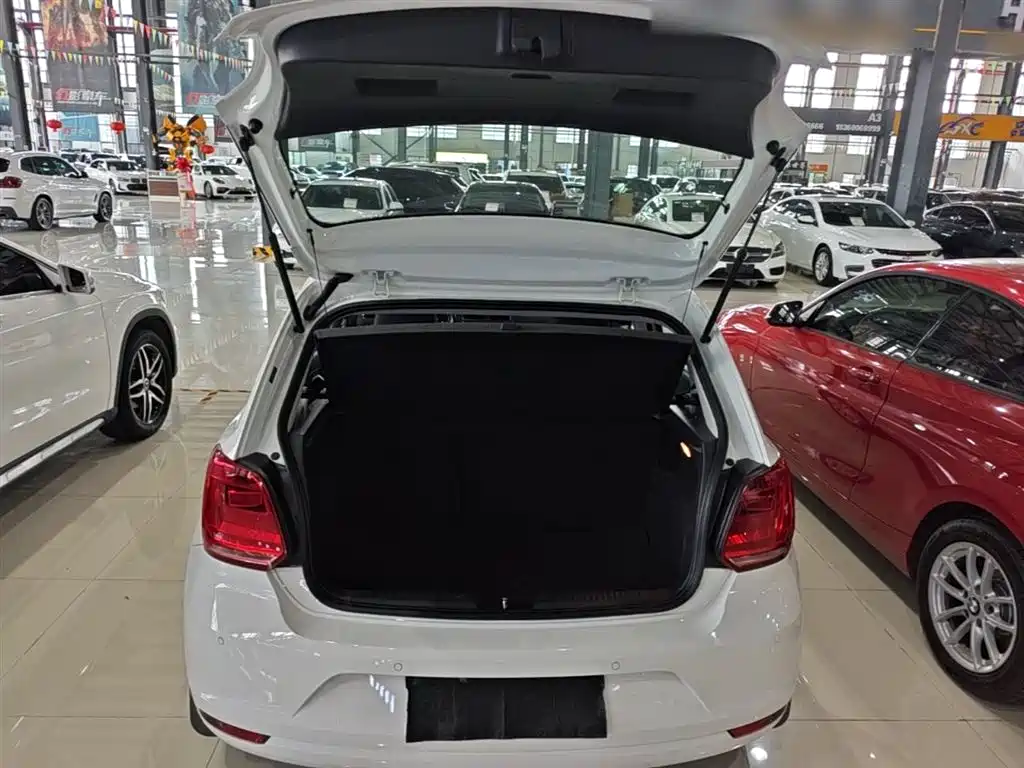 Volkswagen Polo 2018 — фото 19