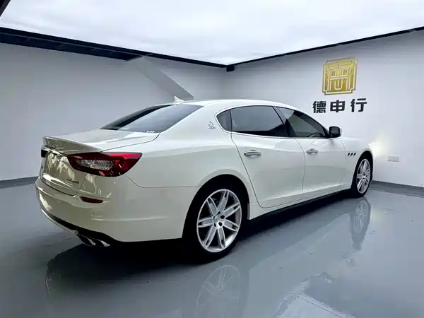 Maserati Quattroporte 2014