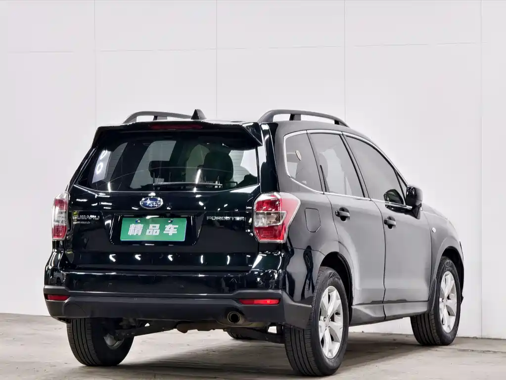 Subaru Forester 2014 — фото 4
