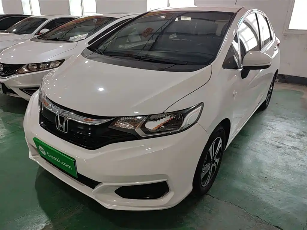 Honda Fit 2018 — фото 1