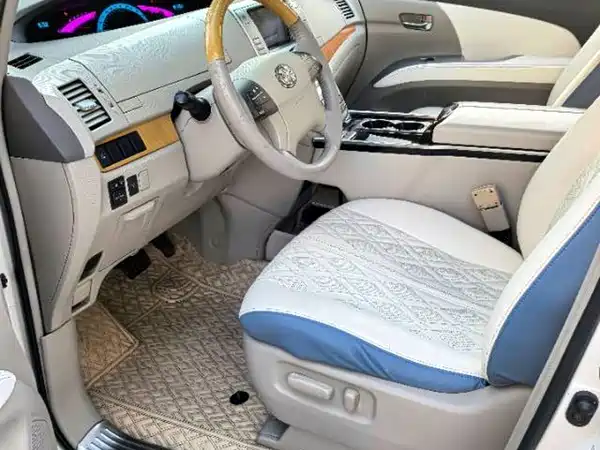 Toyota Previa 2008