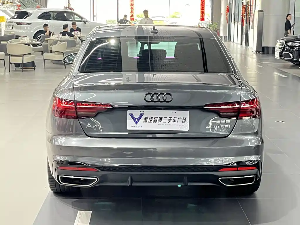 Audi A4L 2023 — фото 8