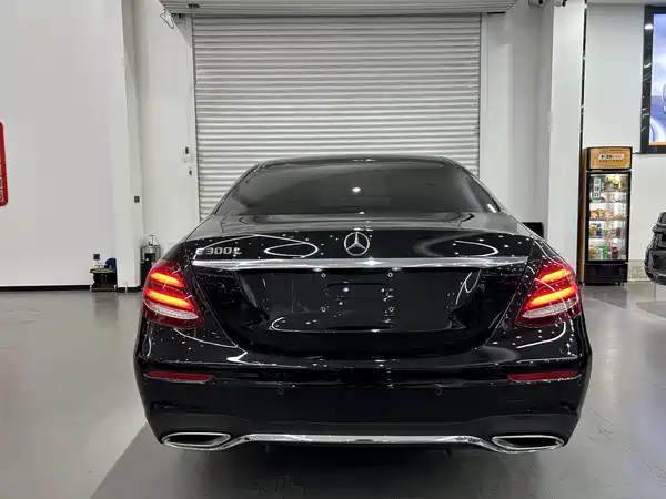 Mercedes-Benz E-Class 2016