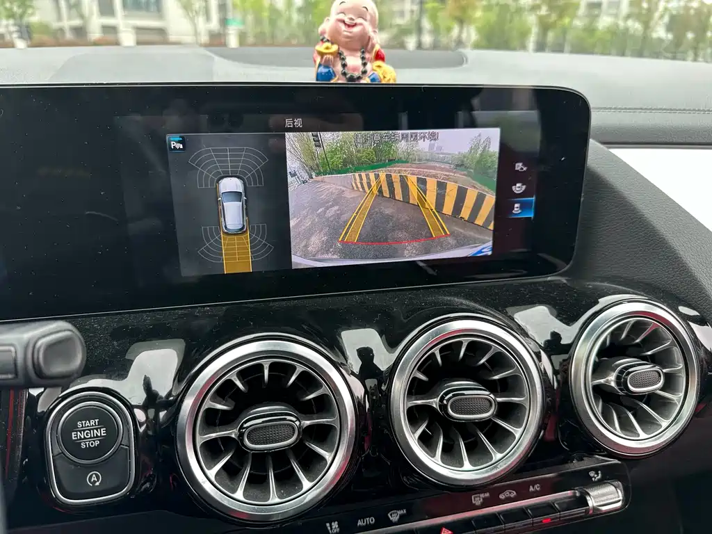 Mercedes-Benz GLA AMG 2021 — фото 16
