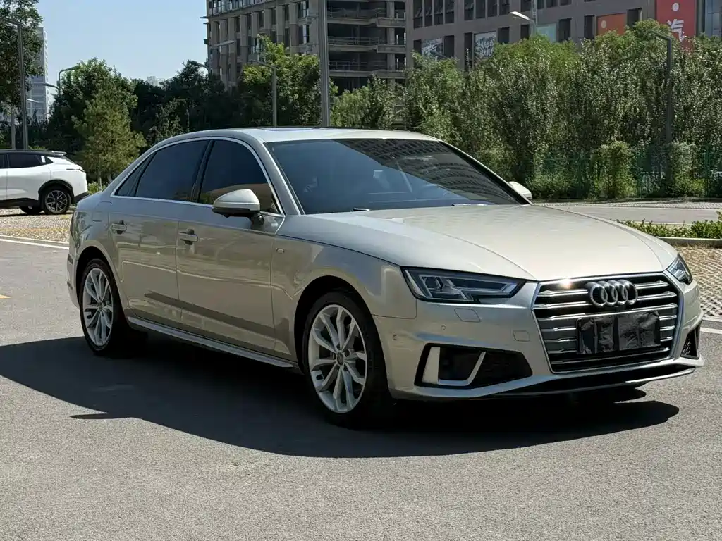 Audi A4L 2019
