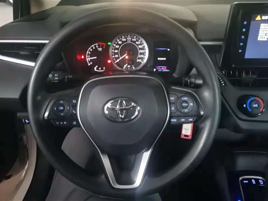 Toyota Corolla 2020 — фото 15
