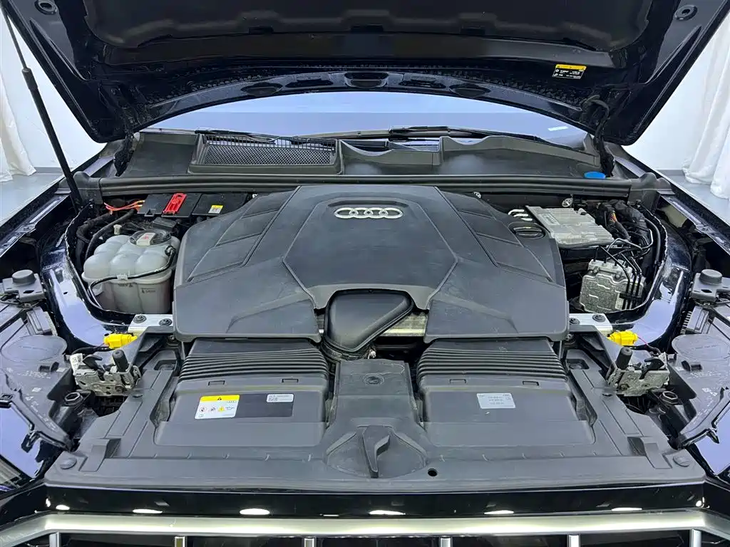 Audi Q7 2022 — фото 28