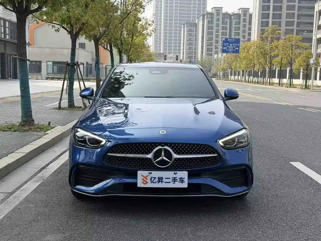 Mercedes-Benz C-Class 2022