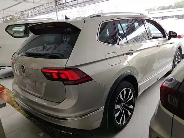 Volkswagen Tiguan L 2021