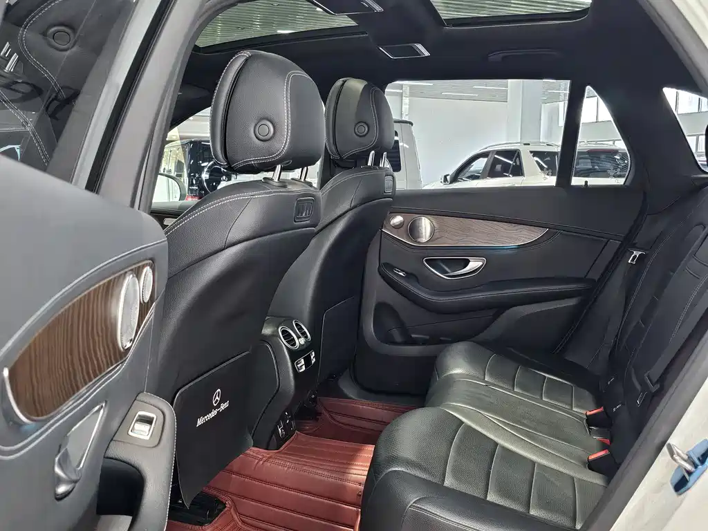 Mercedes-Benz GLC 2019 — фото 10