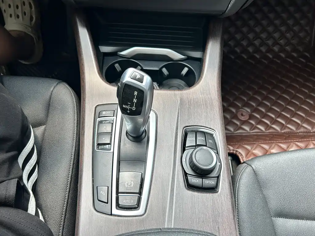 BMW X3 2016 — фото 11