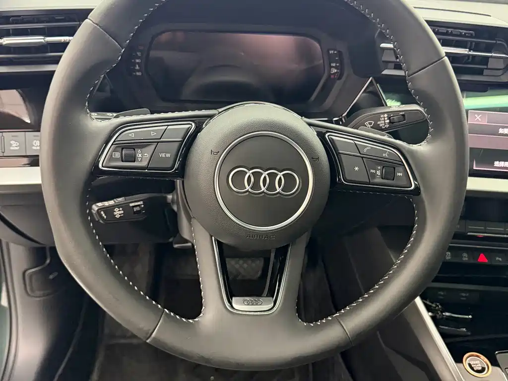 Audi A3 2021 — фото 4