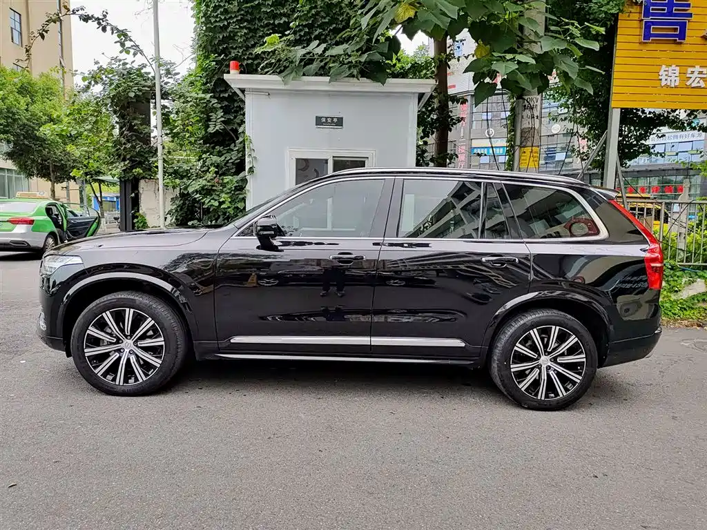 Volvo XC90 2019