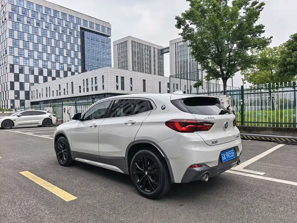 BMW X2 2023 — фото 3
