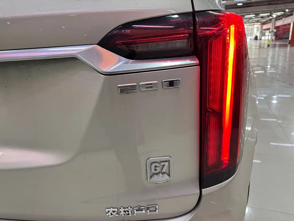 Cadillac XT6 2021 — фото 23