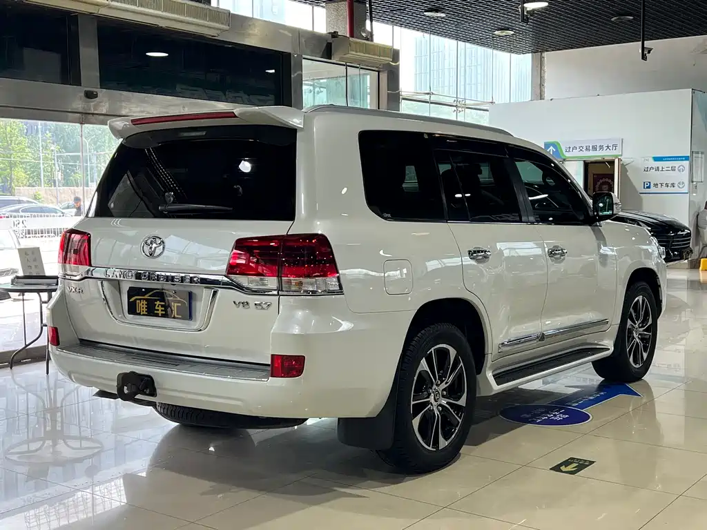Toyota Land Cruiser 2019 — фото 4