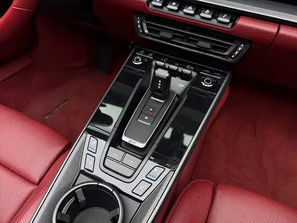 Porsche 911 2023