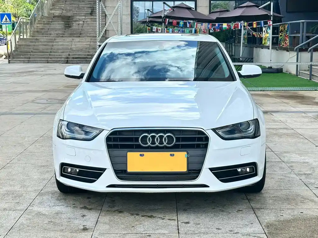 Audi A4L 2016