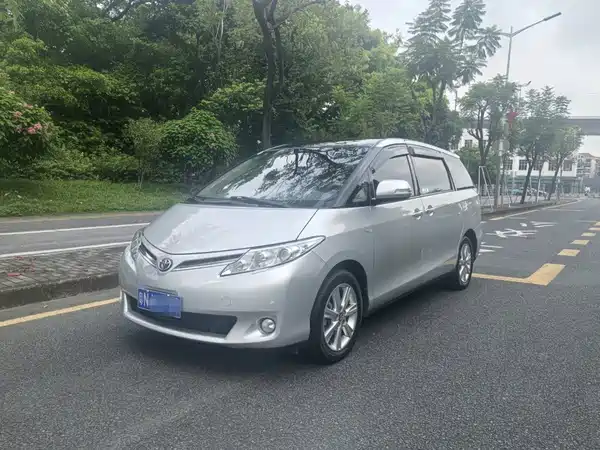 Toyota Previa 2012