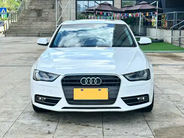 Audi A4L 2016