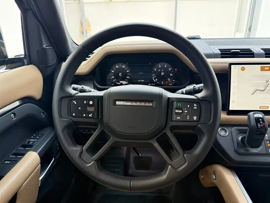 Land Rover Defender 2025 — фото 25