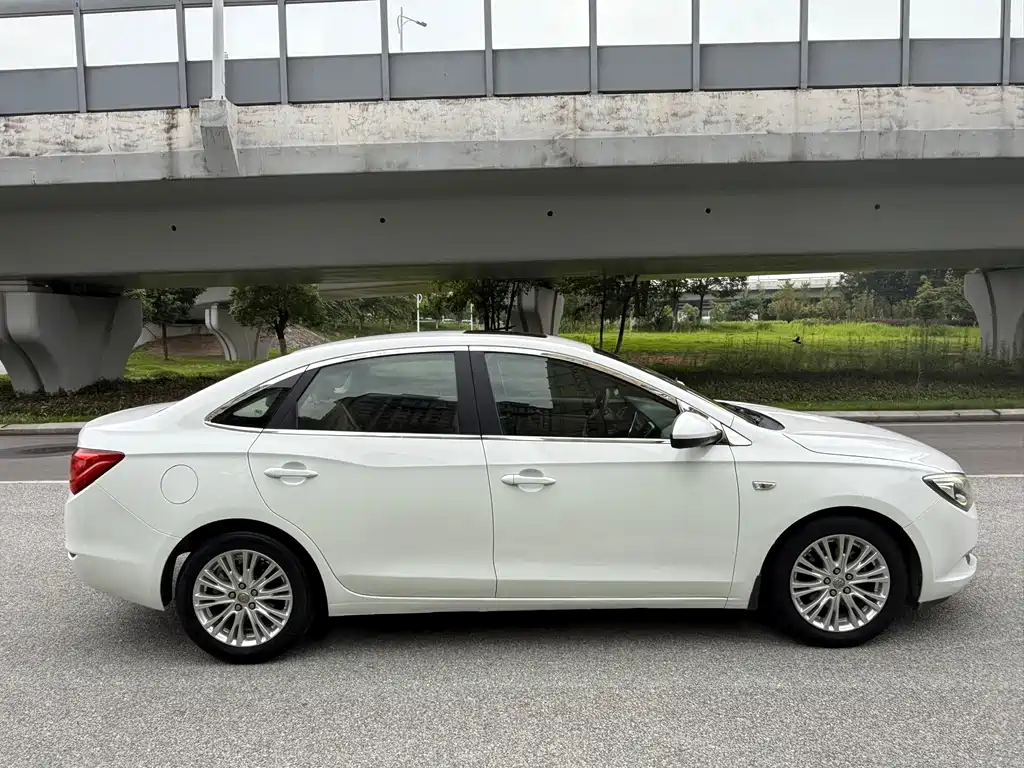 Buick Excelle 2016