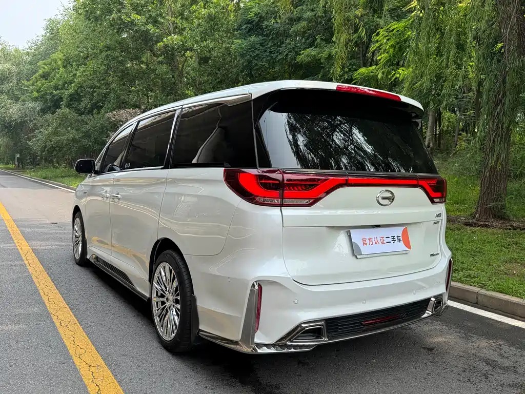 GAC Motor Trumpchi M8 2022 — фото 8