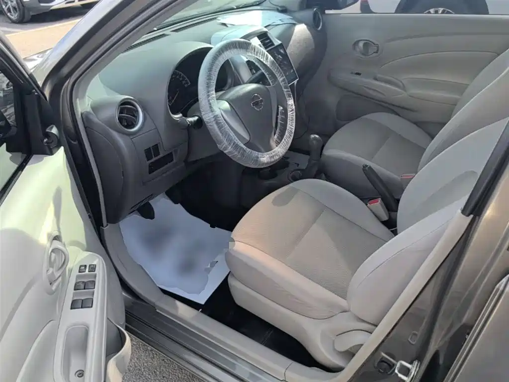 Nissan Sunny 2016 — фото 16