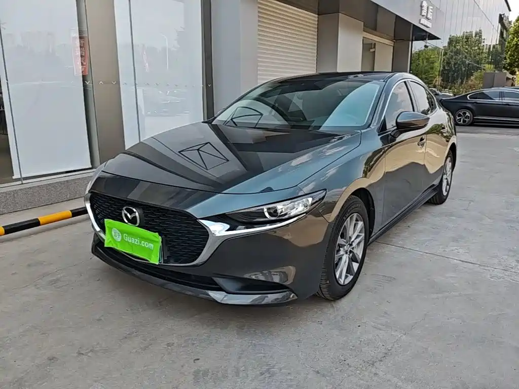 Mazda 3 Axela 2022