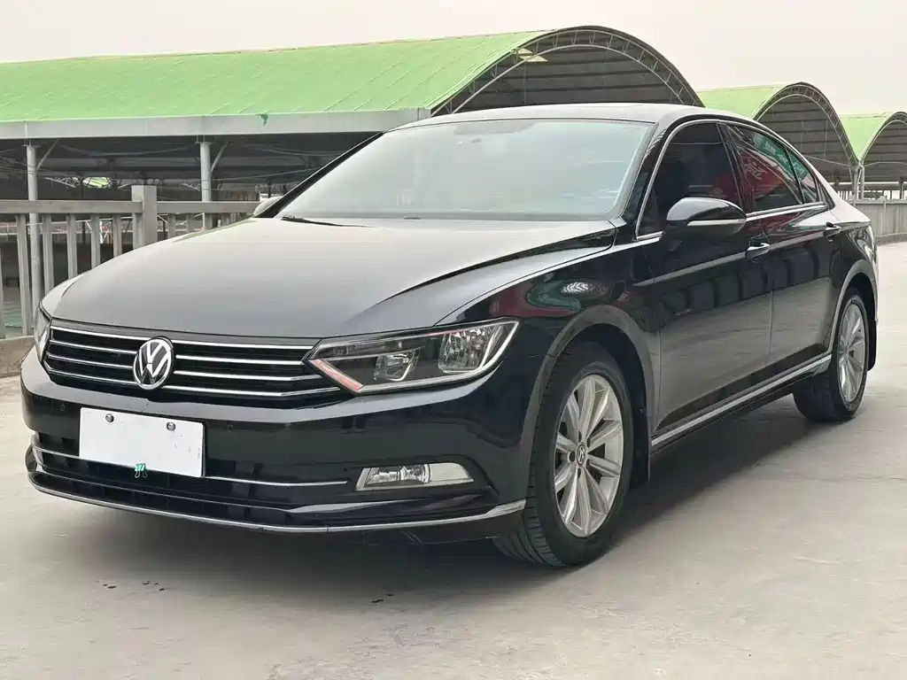 Volkswagen Magotan 2017 — фото 1