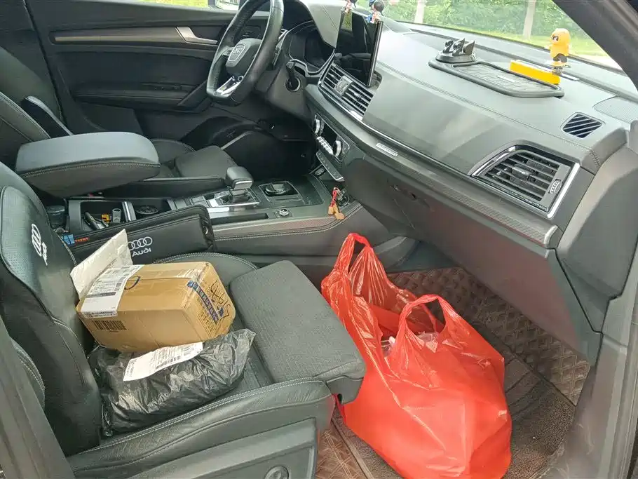 Audi Q5L Sportback 2023 — фото 8