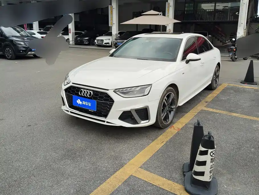 Audi A4L 2021