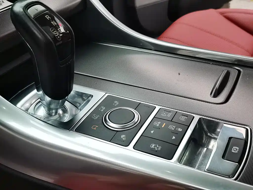Land Rover Sport 2014 — фото 11
