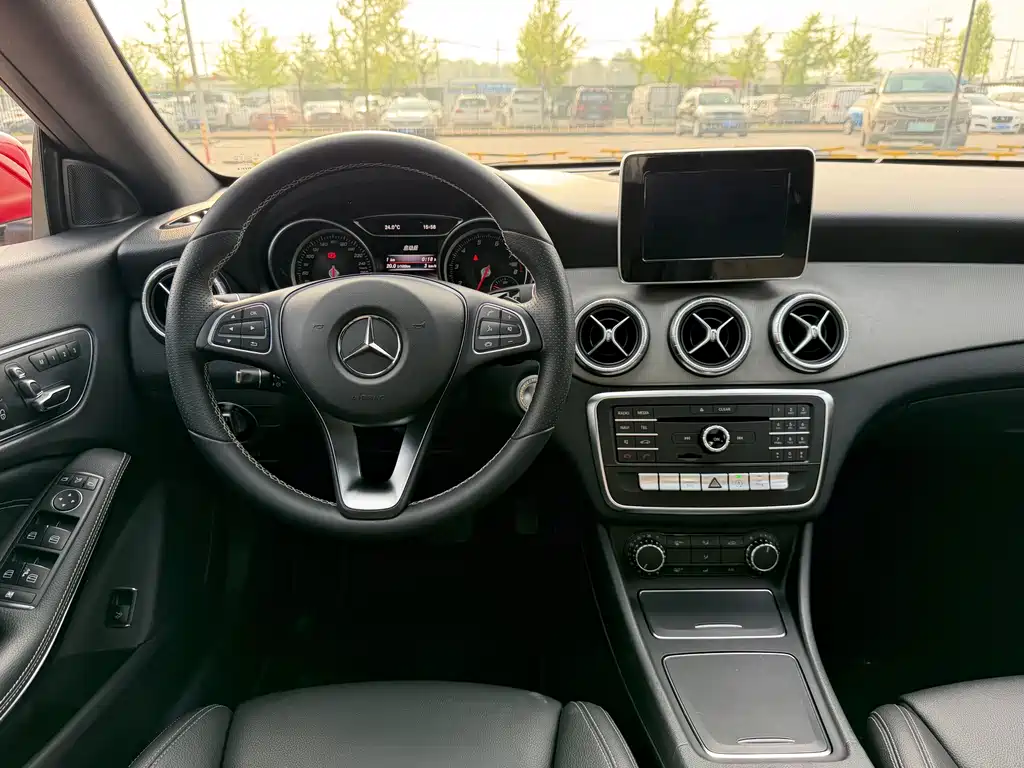 Mercedes-Benz CLA 2017 — фото 18