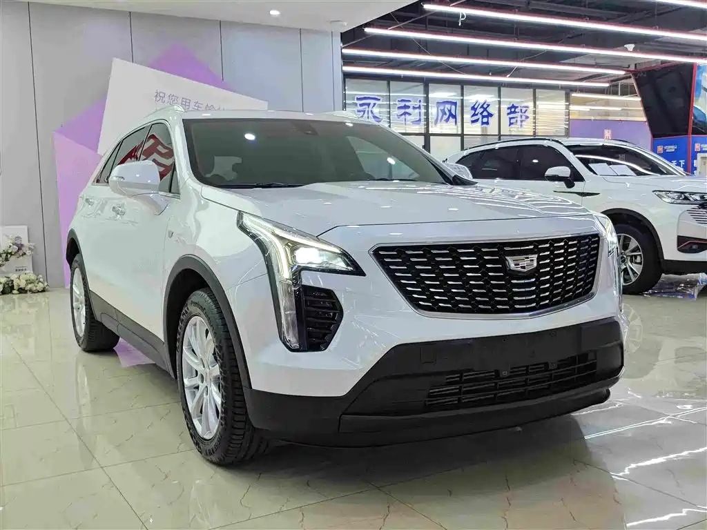 Cadillac XT4 2020 — фото 3