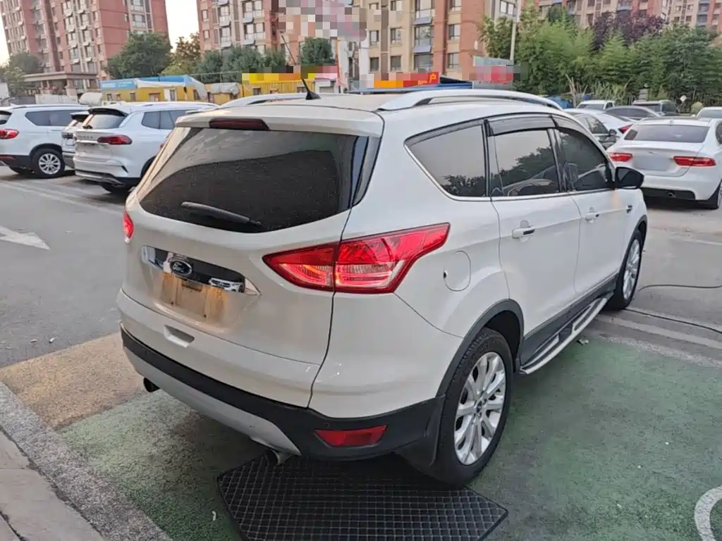Ford Kuga 2016 — фото 7