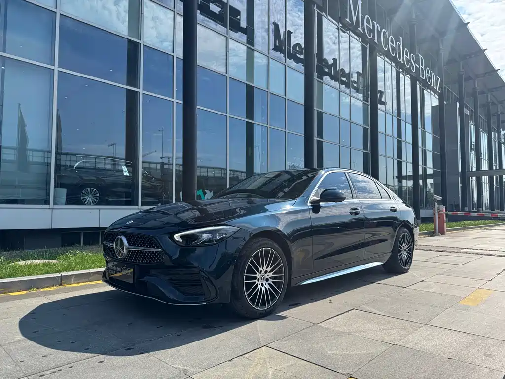 Mercedes-Benz C-Class 2023 — фото 1