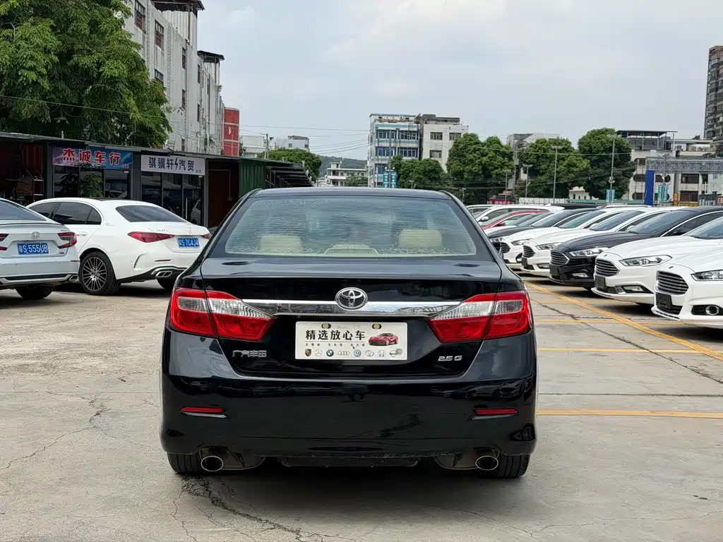 Toyota Camry 2013