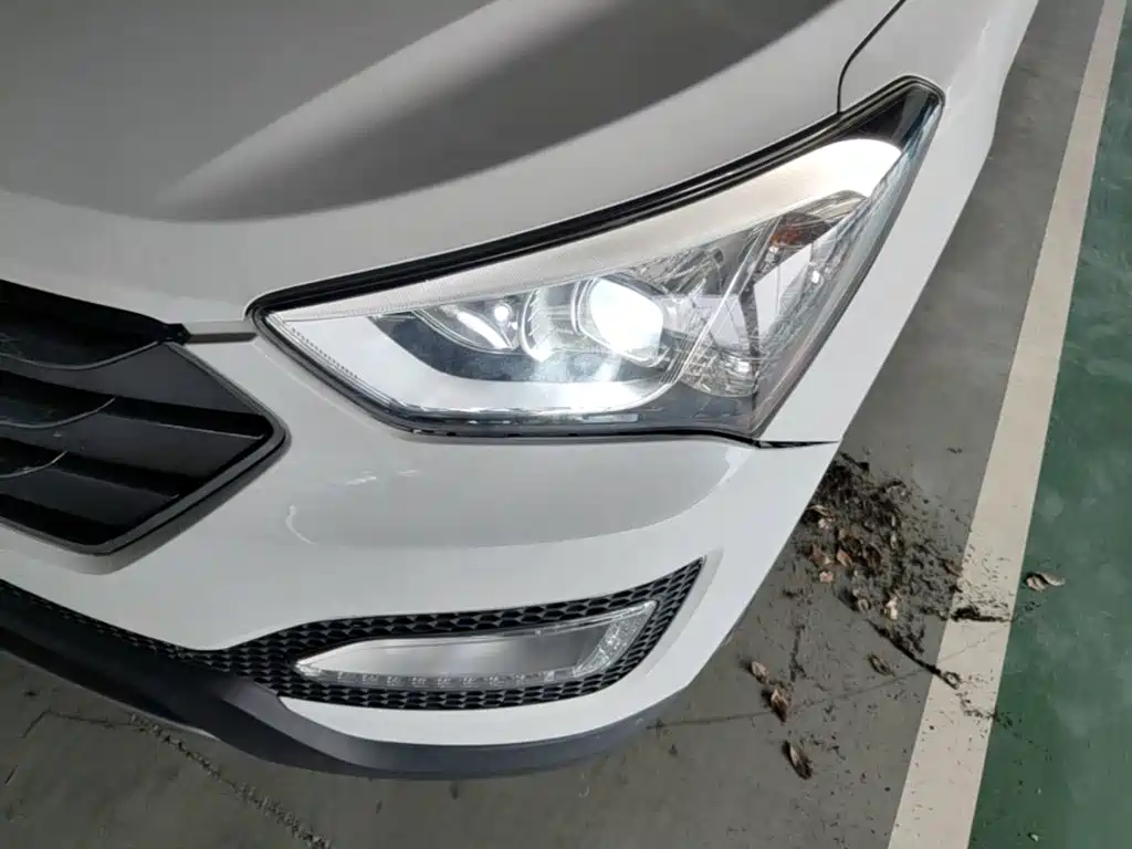 Hyundai Santa Fe 2015 — фото 24