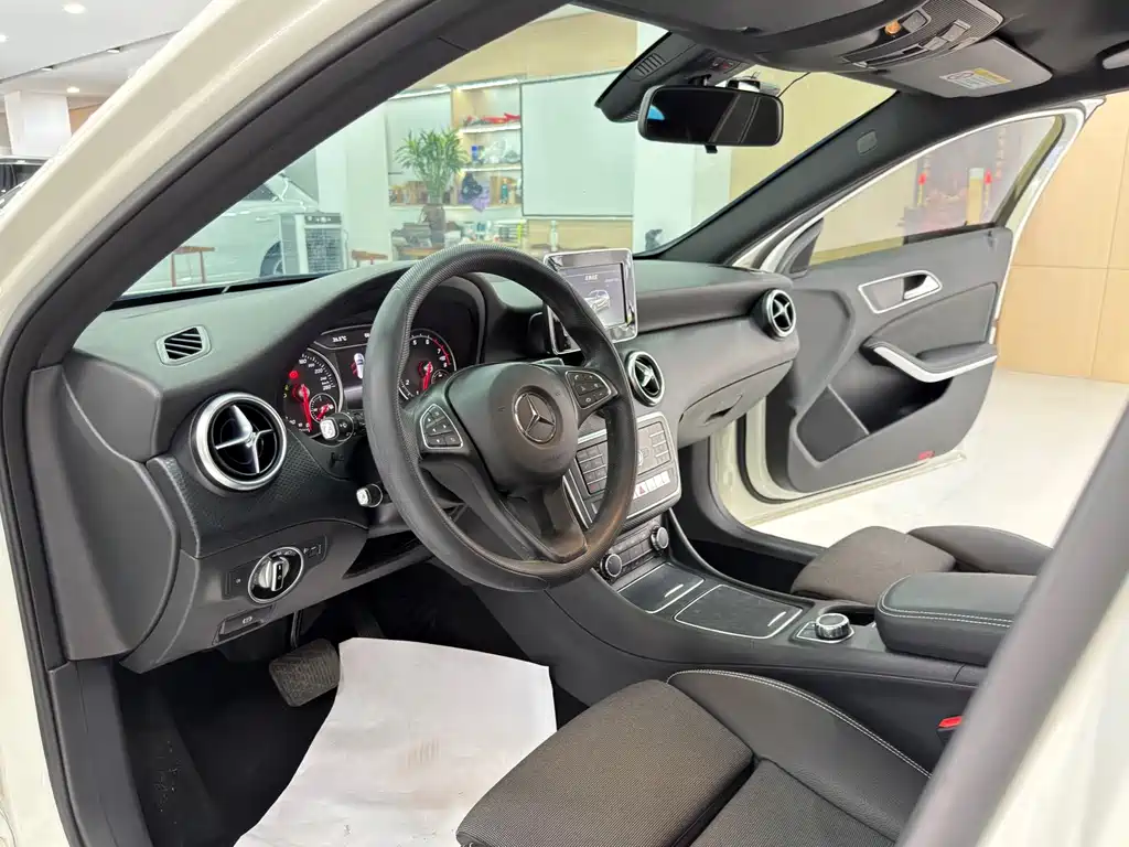 Mercedes-Benz A-Class 2017