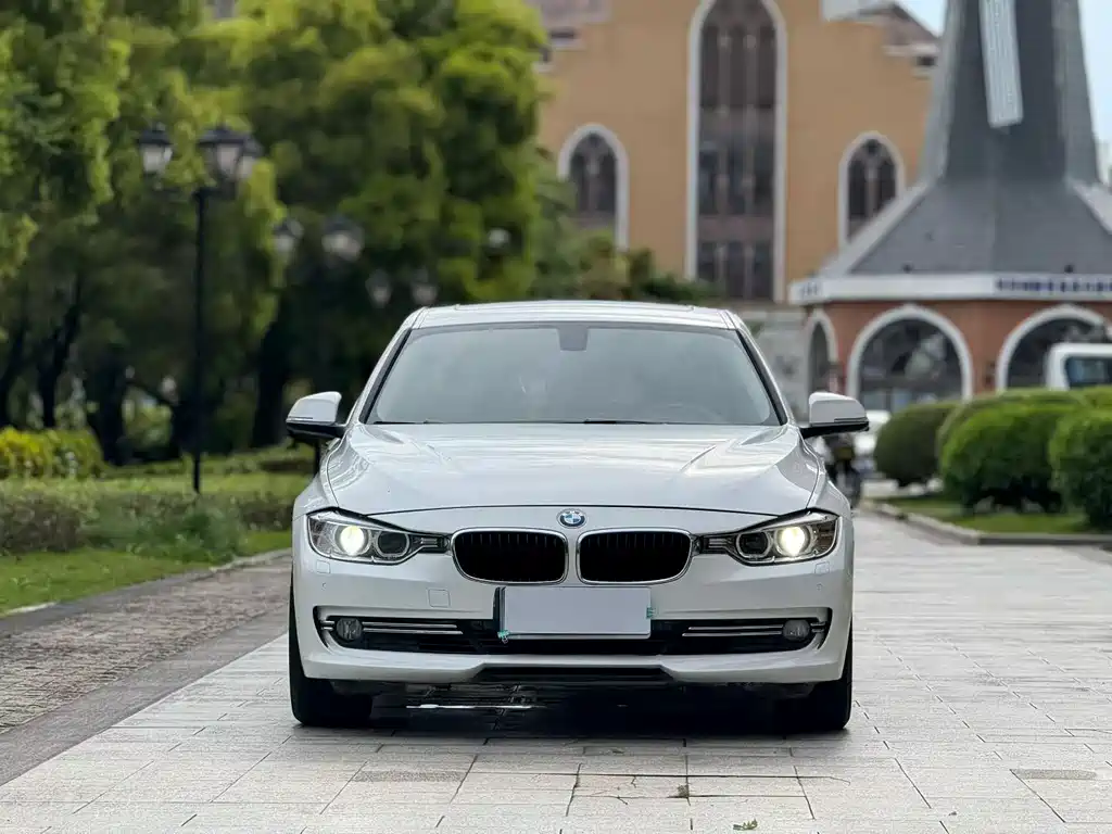 BMW 3 Series 2015 — фото 2