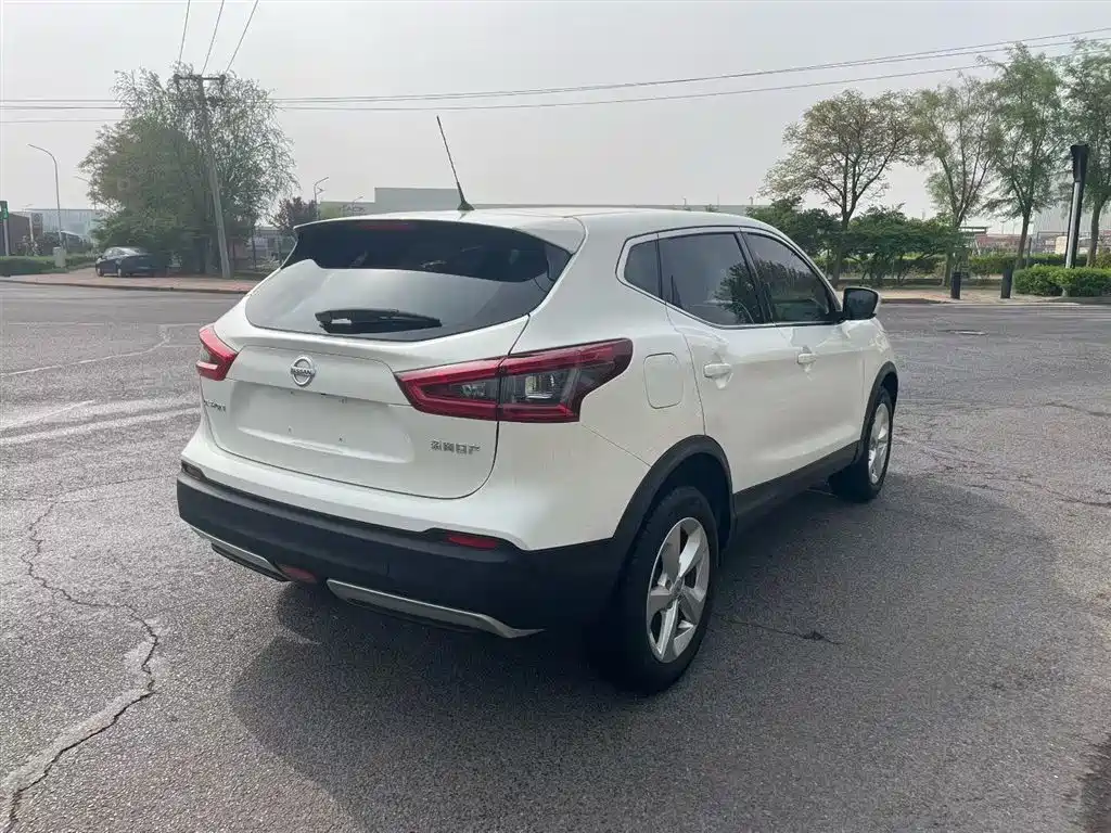 Nissan Qashqai 2022 — фото 4