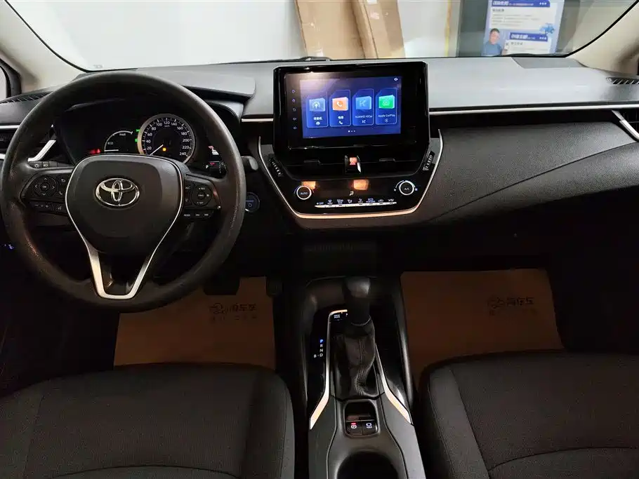 Toyota Corolla 2023 — фото 12